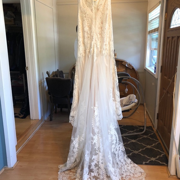 Wedding Dress - Picture 2 of 5